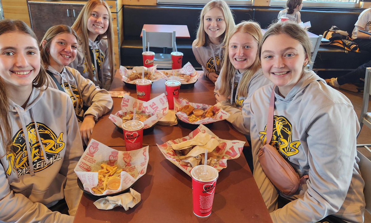 Some team bonding today to kick off districts by going to support 2 of our SHE-RA sisters who are killing it at the next level and great role models for all of us!  So proud of you <a href="/shannon_ayden/">Ayden Shannon</a> and <a href="/Bree_Shannon3/">Bree Shannon</a> !!