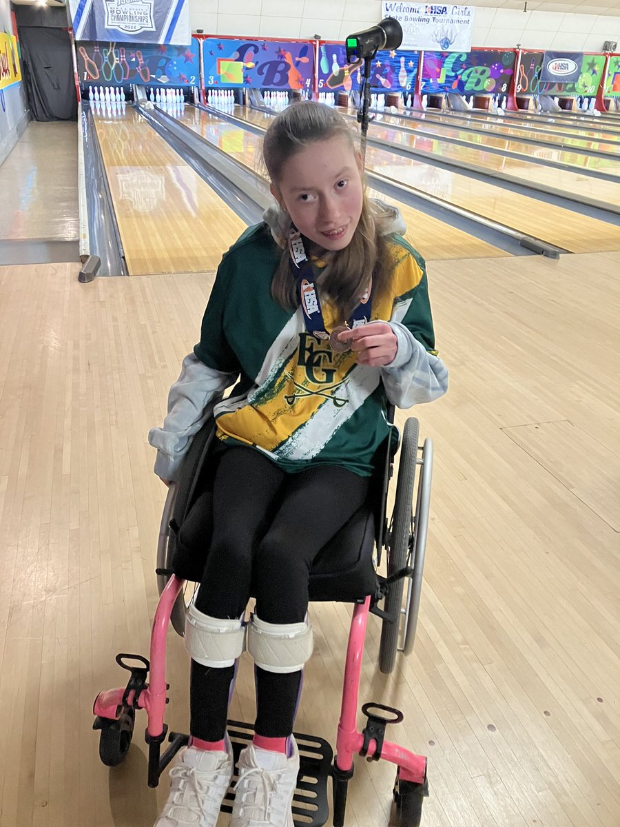 EG Bowling tweet media