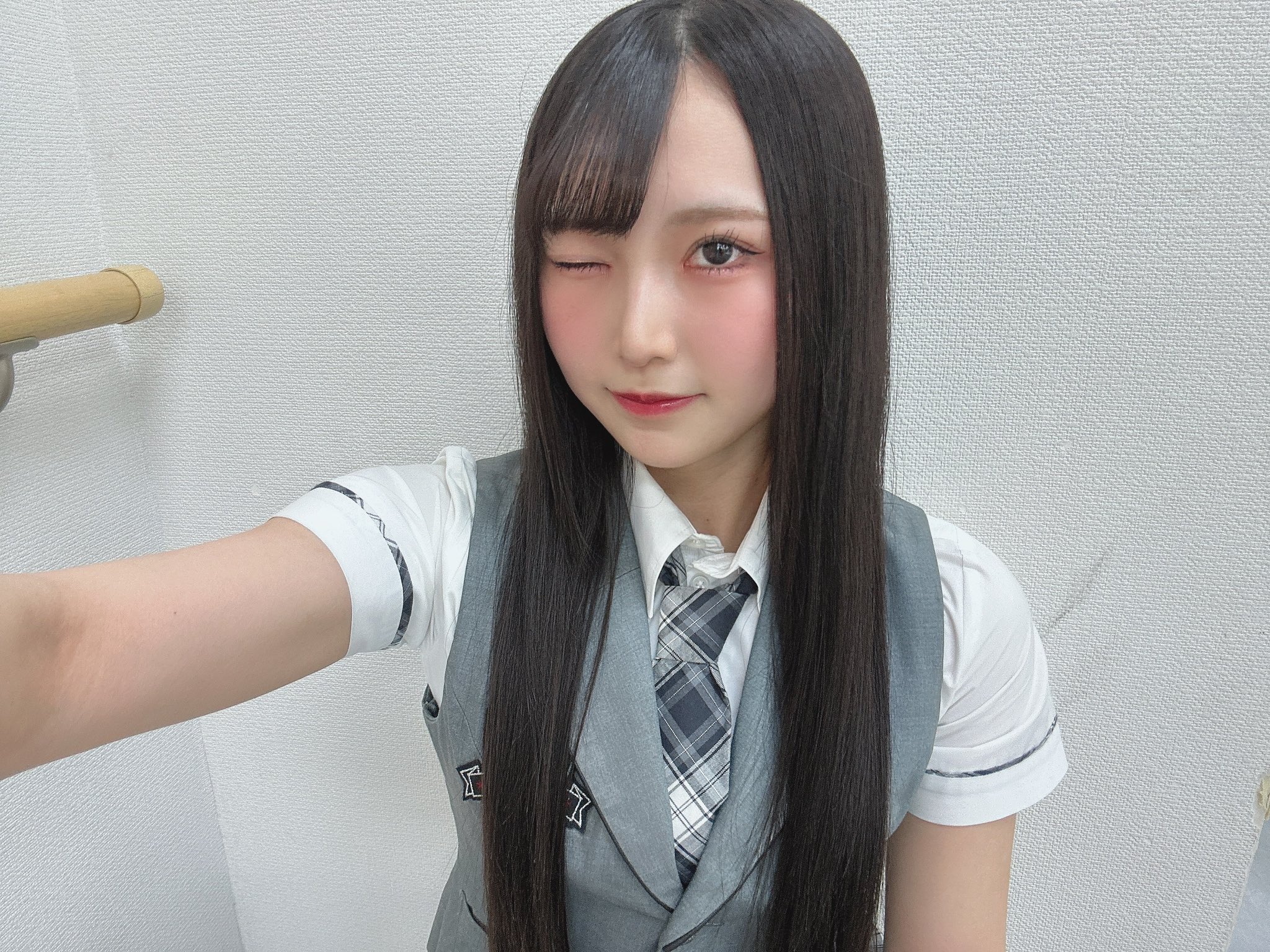令子 
