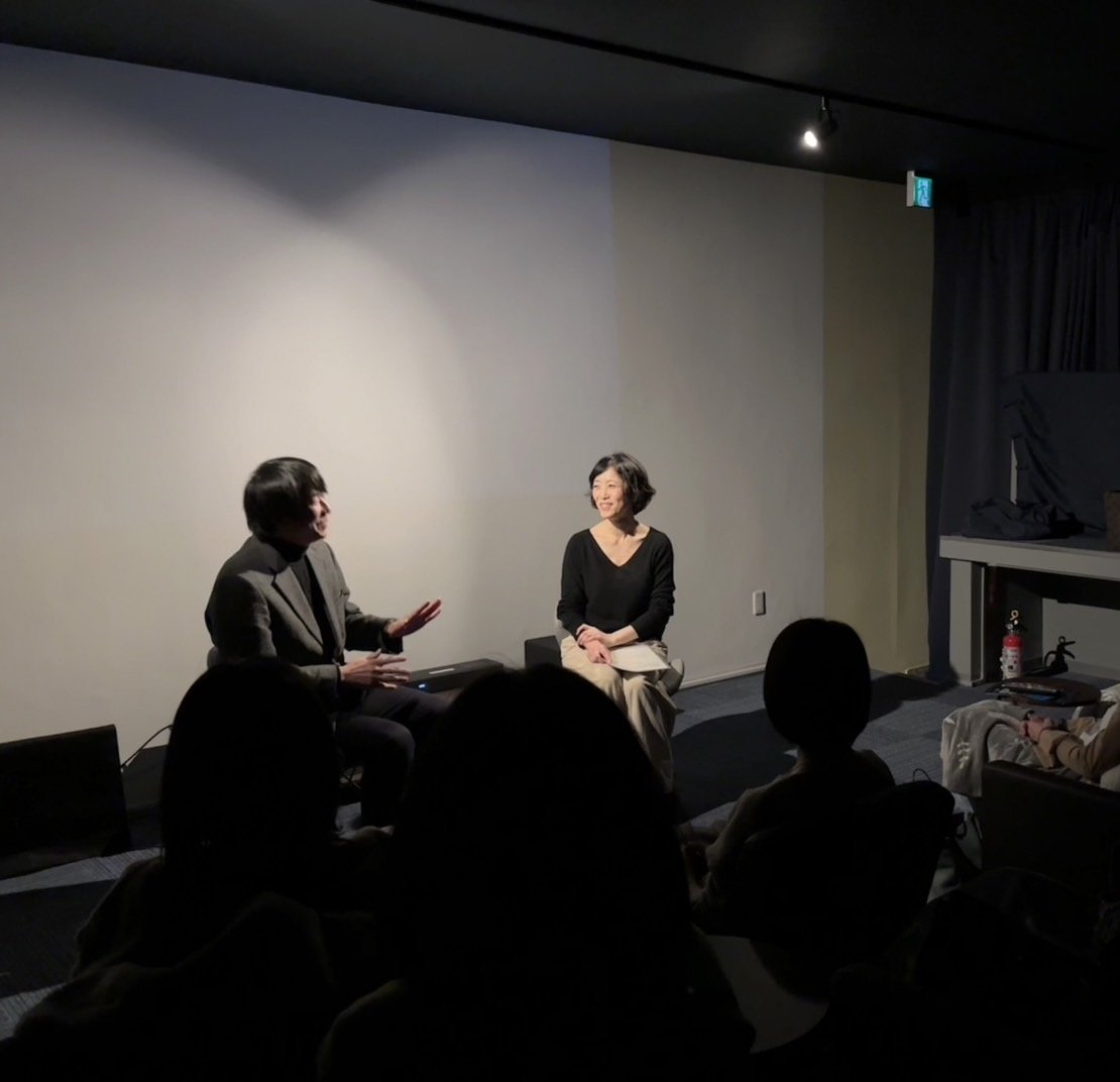 cinemapost2023's tweet photo. 『漁港口の映画館　シネマポスト』大墻敦監督作品『わたしたちの国立西洋美術館』が昨日17日より始まっております。
下関市立美術館の学芸員 渡邉祐子さんをお招きしてのトークイベントも盛況に終えることができました。
美術館の現在や学芸員という仕事について等、会場は興味深く聴き入りました🍀 https://t.co/L74oMaiRIx