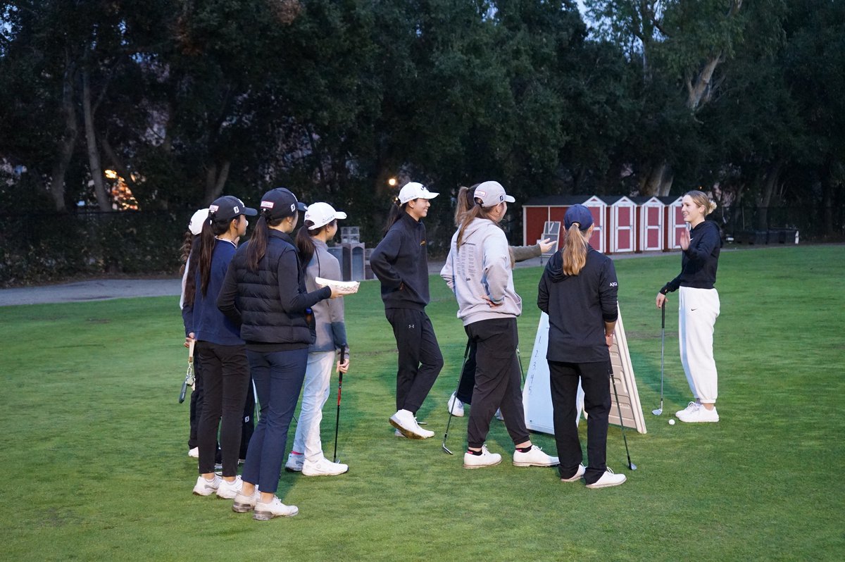 AJGAGolf's tweet image. #FortinetGirls knows how to party!

We had a great night at @SUGolfCourse! Thanks, @rachelheck2020 for coming out! 🙌