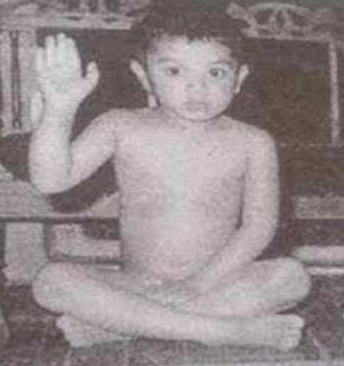 kavichiragjain's tweet photo. बालक विद्याधर से समाधिस्थ विद्यासागर तक की यात्रा। 
नमोस्तु भगवन!

#vidyasagar https://t.co/BcaiXflDWr