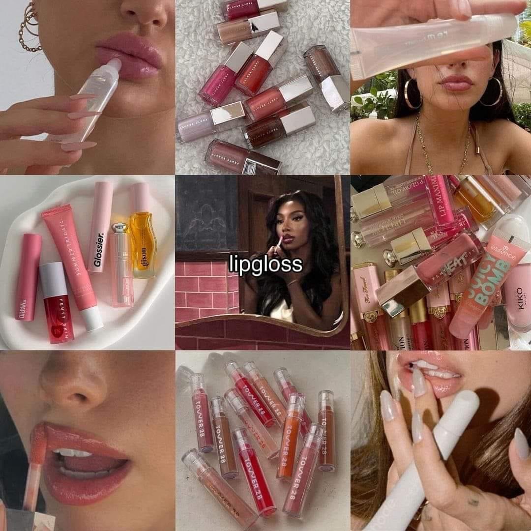 I love lipgloss 🫶🏻💞