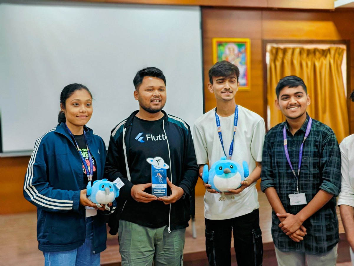 Had an amazing time delivering a Flutter #workshop at @ParulUniversity! 

It was a fantastic experience sharing insights and knowledge about Flutter development with enthusiastic participants. 
Looking forward to more such opportunities to empower future developers! 

#FlutterDev