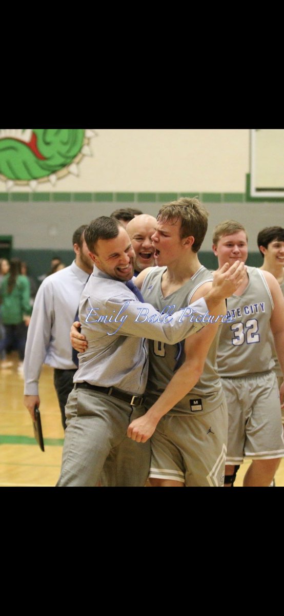 BOOM 💥 Back 2 Back🏆🏆 Heck yeah Mac🏀 My dude🙏 Slam Dunk Champion…..AGAIN @McclungMac