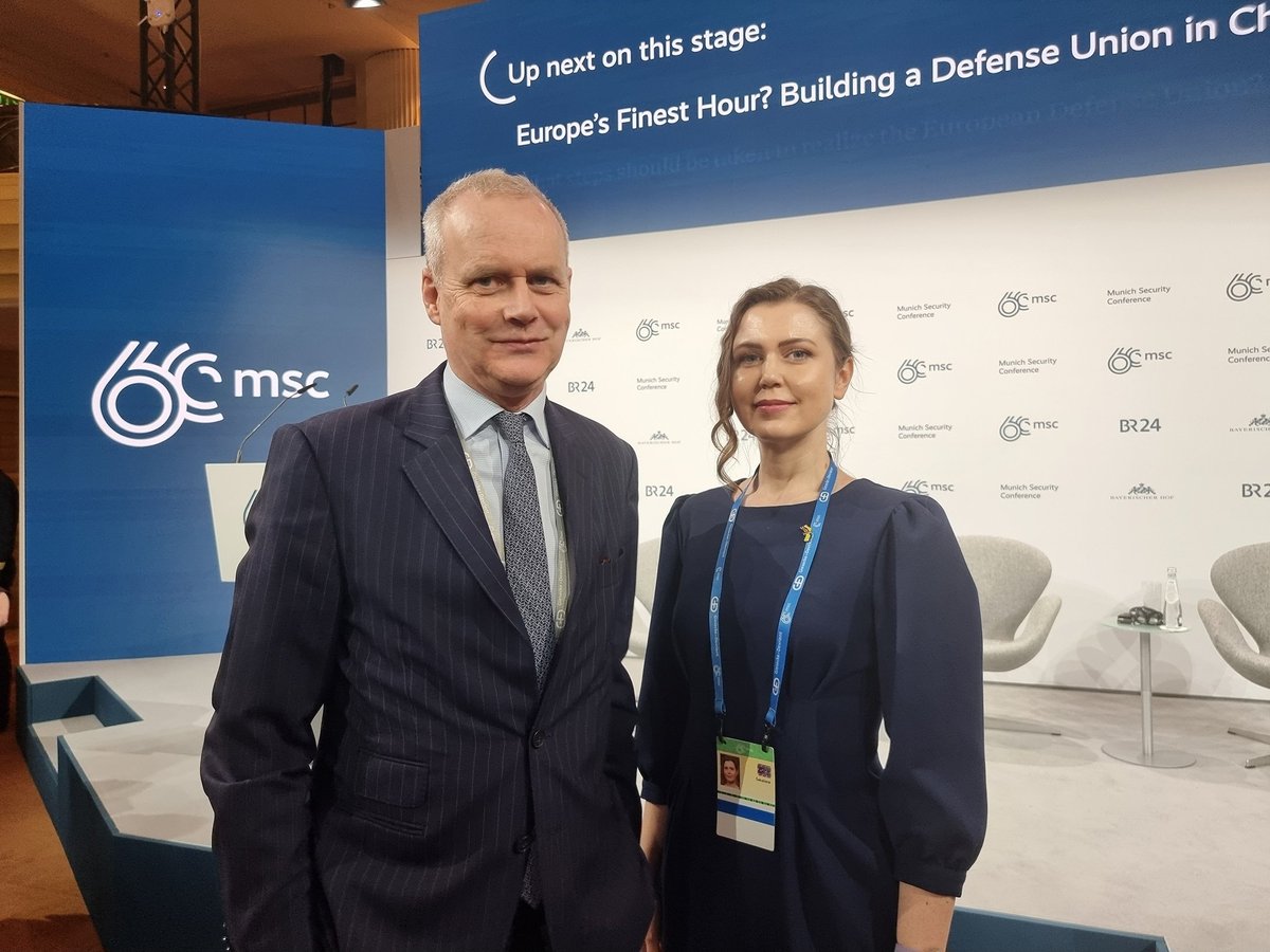 Traditional annual Munich Security Conference photo with my favourite person @RugeBoris, former @MunSecConf Vice Chair, and current #NATO Assistant Secretary General for Political Affairs and Security Policy 🌟 Thank you for all the good talks we had 🤝 #MSC2024 #MunichMoments