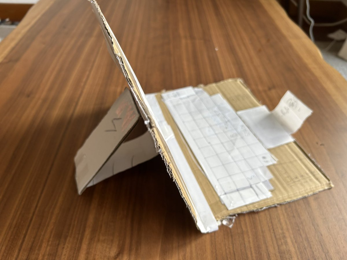 takarake's tweet image. 息子作のM2 Macではなく、S3なるPCだそうです👀開くだけでTouch IDが必要だったり、瞬間ログインボタンがあるなど、以前のより進化しました👍誰か買ってください🤭

#ノートパソコン 
#touchid
#瞬間ログイン