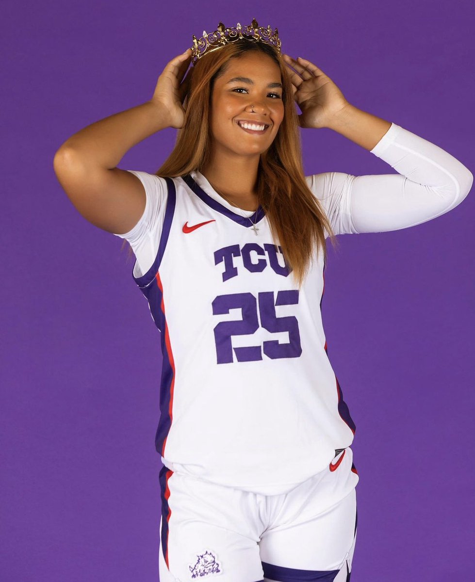 Sydney Harris off the bench vs Cincinnati:

27 PTS
6 RBS
1 STL
5- 3PM

TCU beats Cincinnati, 79-72!

<a href="/sydneyharris04/">Sydney Harris</a> | #NCAAW