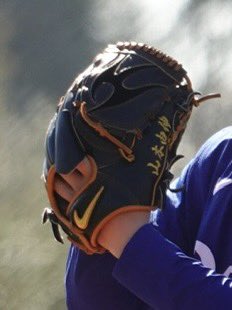 ドジャース #山本由伸 投手⚾️ グラブにもスパイクにも… 「山本由伸