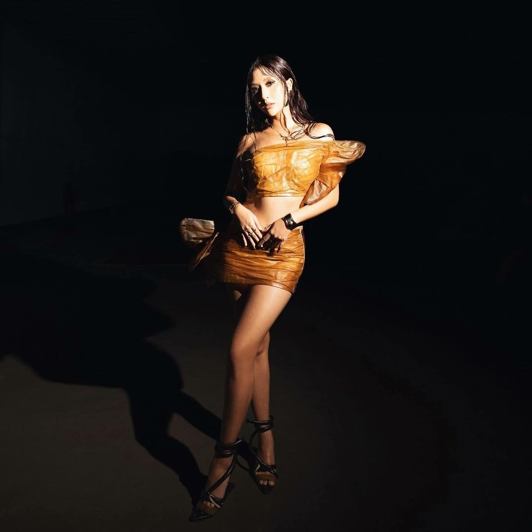 #quynhanhshyn wearing sustainable dress from TRAN HUNG’s Fall 2024
MUA #ruandang 
Hair #gillnguyenhairartist 
#tranhung #fashion #luneville #style #womenswear #designer #vietnam #vietnamese #asia #asian  #editorial #LFWReset #positivefashion #sustainablefashion  #photooftheday