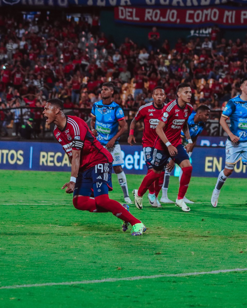 Fue empate a dos goles entre Medellín y Fortaleza, las anotaciones de Yairo y Peralta🔴🔵📸