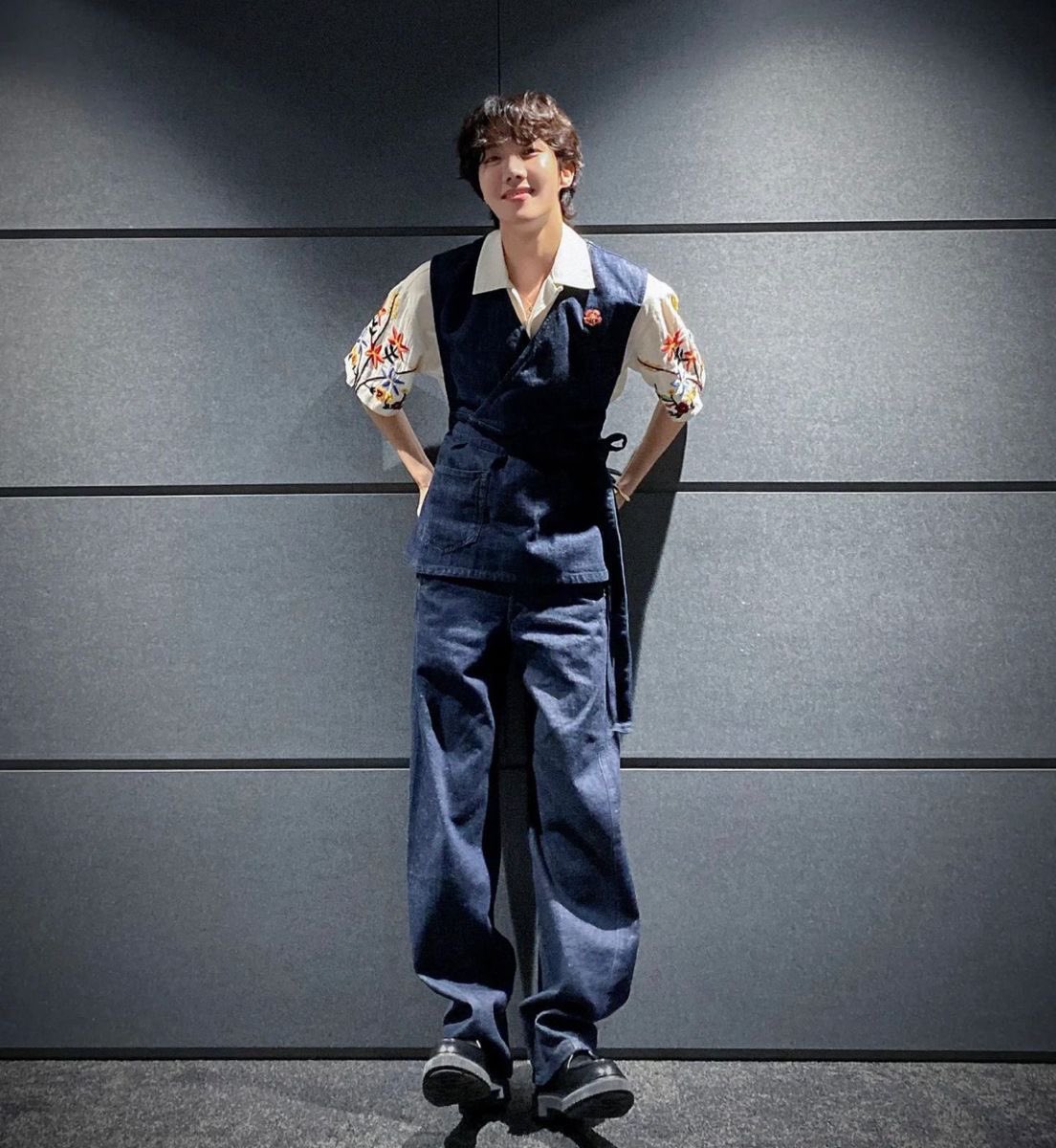 kuu_army's tweet image. 🎉🎂Happy Birthday JｰHOPE 🎁🎉

我らの希望✨️いつも素敵な笑顔でみんなのエネルギー！ダンスとラップしている時すごくかっこよくてギャップ萌えです💜
これからもみんなの希望、エネルギーでいてね💜メンバーと楽しく元気な過ごしてね！
 #HAPPYBIRTHDAYJHOPE 
 #HAPPY_JHOPE_DAY 
 #사란해요