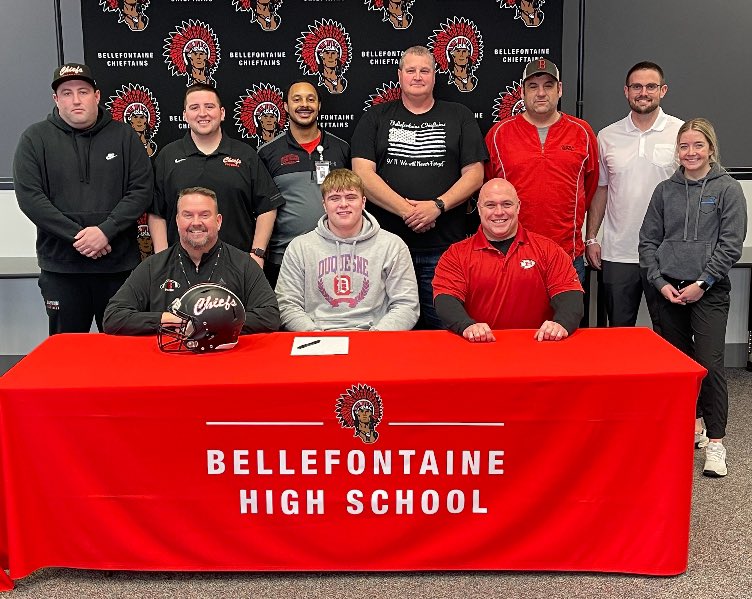 Congratulations to <a href="/HaidenManns/">Haiden Manns</a> on his signing to play football at Duquesne. 33 has grown so much on &amp;off the field. Bright future ahead for him. So thankful he believed in what WE demanded out of him. #wolfpack <a href="/BHSChieftainFB/">Bellefontaine Chieftain Football</a>