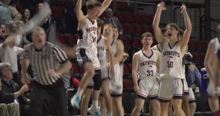 Bangor Christian's big second quarter surges them to victory over Stearns #mesports foxbangor.com/sports/bangor-…