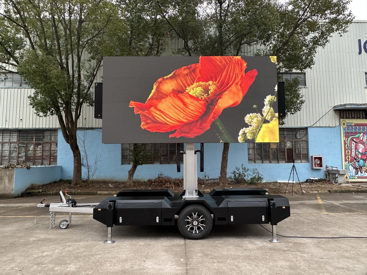 Wendy15409507's tweet image. EF8 8sqm mobile LED trailer, a compact design, powerful visuals, it can deliver a truly immersive viewing experience for any audience.
#mobileledbillboard #ledscreentrailer #mobileledtrailer#outdooradvertising#ooh#events#Digital Signage and Displays#leddisplay