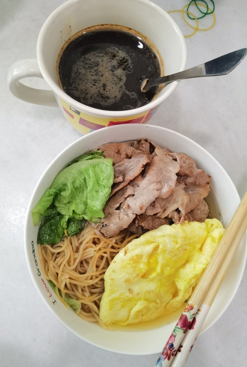 Bee52801589's tweet photo. morning breakfast🤗😋 https://t.co/FJPGhxWtaS