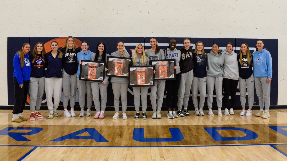 UMary Women’s Basketball tweet media