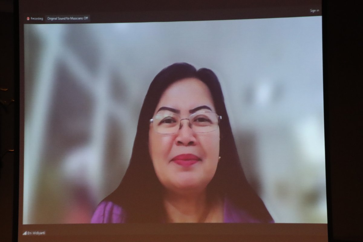 <a href="/IppiNasional/">Ikatan Perempuan Positif Indonesia</a> <a href="/ayuma_morie/">🤸🏻‍♀️</a> <a href="/KemenkesRI/">Kementerian Kesehatan RI</a> <a href="/unaids_id/">UNAIDS Indonesia</a> Di sesi diskusi, perwakilan <a href="/IppiNasional/">Ikatan Perempuan Positif Indonesia</a>  menyampaikan hasil observasi kasus di lapangan dan perwakilan <a href="/KomnasPerempuan/">Komnas Perempuan</a> &amp; <a href="/kpp_pa/">Perempuan dan Anak</a> memberikan tanggapan terkait data kekerasan yg dilaporkan &amp; berbicara ttg kebijakan pemerintah dlm perlindungan hak PDHA di 🇮🇩