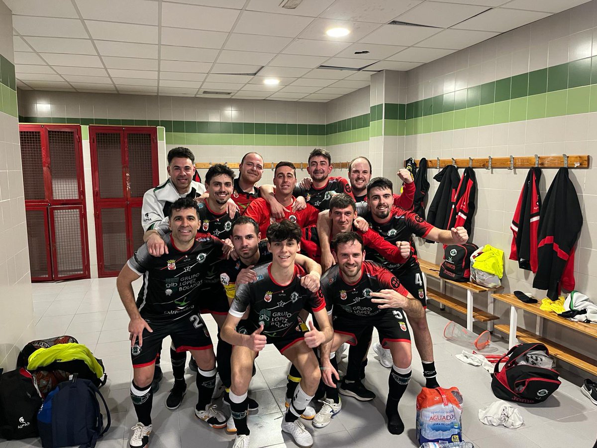 Temporada 23/24
2 División Nacional B 
Grupo IV 
Jornada 20

<a href="/cdrivasfutsal/">C.D. Rivas Futsal</a> 1-3 <a href="/grupolopez14/">GrupoLopezBolañosFS</a> 

<a href="/AlexGonzalez008/">Alejandro Gonzalez</a> ⚽️
Javi ⚽️⚽️

Partidazo del equipo para tumbar al actual campeón en su casa. Seguimos 💪🏻🤍🖤❤️

#elsueñocontinua 
#123👼🏻2💫🤍🖤❤️