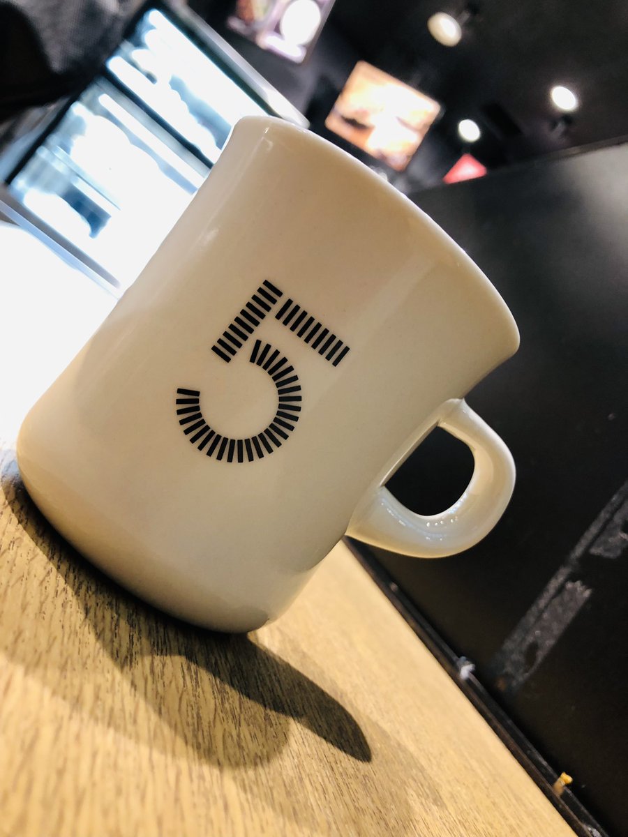 KenjiToAsobo's tweet photo. 東京駅〜。出張で東北に向かいます！
時間あるのでコーヒータイム☕️
＃出張　＃東北　＃コーヒー　＃東京駅　＃仙台 https://t.co/uJ5a0fDZZA