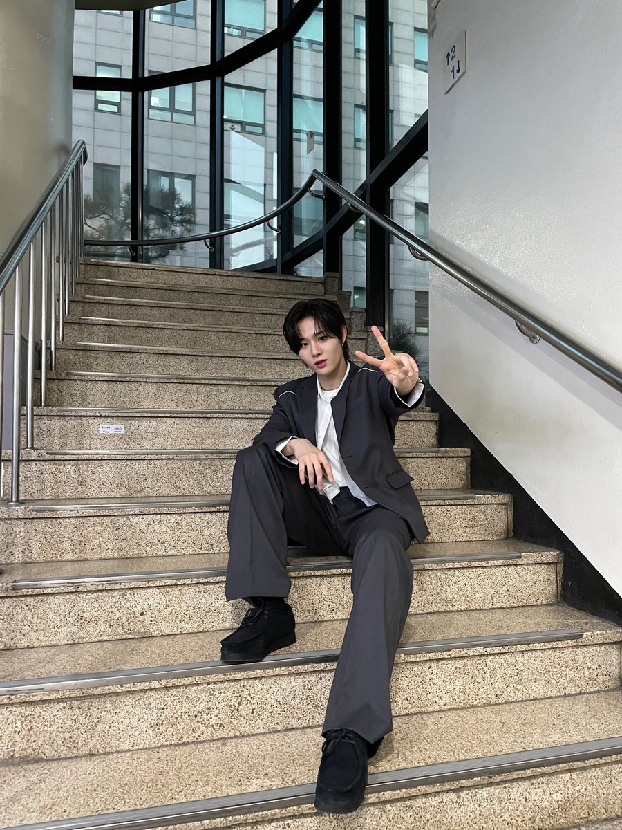 EVNNE_official's tweet photo. 240216. Keep On🪽

#EVNNE #이븐 #지윤서 #JIYUNSEO https://t.co/s1aMeDBDMi