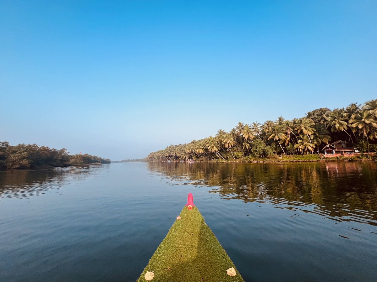 Breathtaking Backwater Views 

Coastal Karnataka 

Location 📍: Honnavar