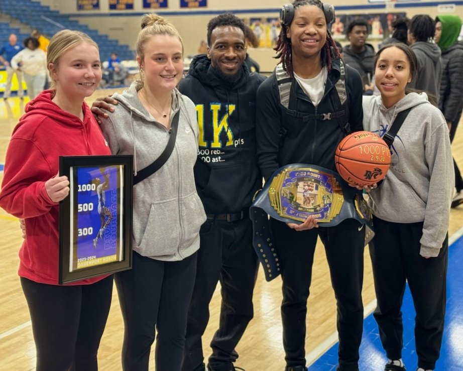 Flourish Season✨️ (Anthony J Kyle) (@courtflourish) on Twitter photo Congrats to <a href="/BourrageDivine/">Divine Bourrage</a> on entering the 1k pts club! She also has over 500 reb and 300 career ast! Our homies <a href="/AlainaD04/">Alaina Dreckmeier</a> <a href="/marti_isla/">Isla Marti</a> & <a href="/moniquenelson_/">Monique</a> alway's supporting! Congrats to <a href="/BourrageDivine/">Divine Bourrage</a> on entering the 1k pts club! She also has over 500 reb and 300 career ast! Our homies <a href="/AlainaD04/">Alaina Dreckmeier</a> <a href="/marti_isla/">Isla Marti</a> & <a href="/moniquenelson_/">Monique</a> alway's supporting!