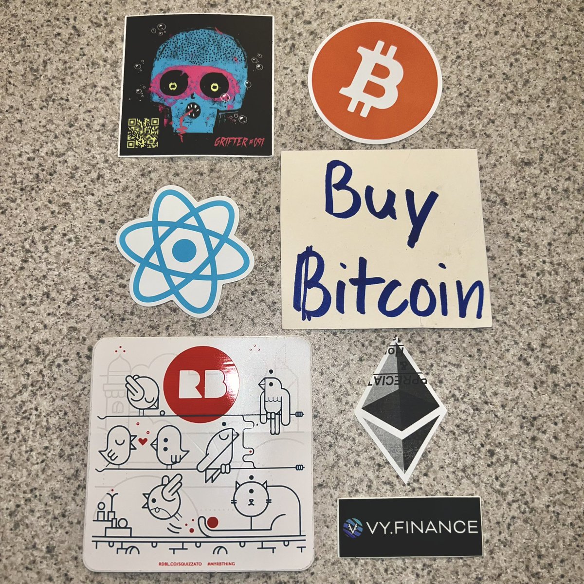 tommybytes's tweet photo. with inspiration from @Lizmej12 im giving a starter pack to @drazo240 - got some @reactjs in there, @VyFiOfficial @XCOPYART @topshot @BitcoinIsSaving @ethereum @redbubble #Bitcoin #BitcoinSignGuy https://t.co/PIp5euwXxx