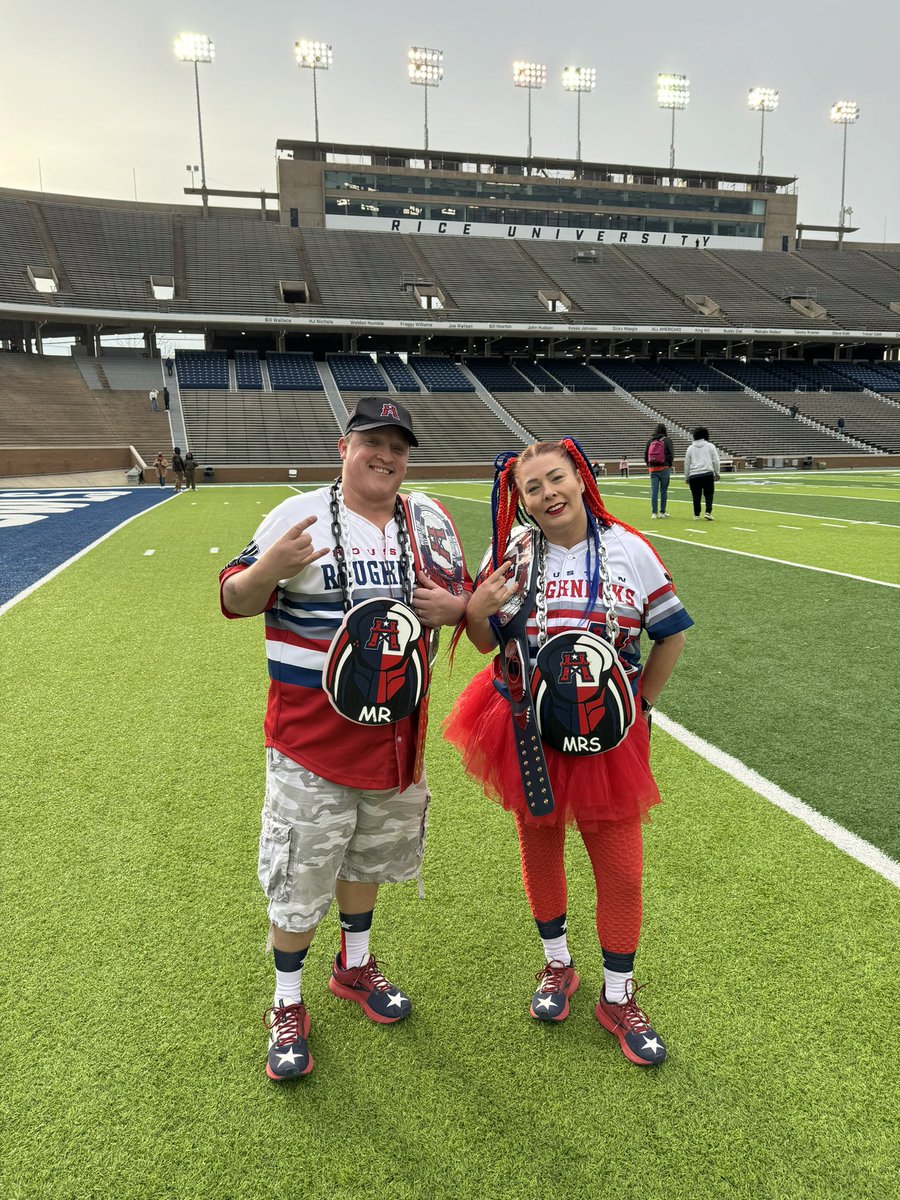 Awesome time at the Meet & Greet! Got to see where we will be cheering from! Hopefully many Roughnecks in the Hop Zone!!!
#FillTheRig #DrillBabyDrill #HoustonRoughnecks #RoughneckNation