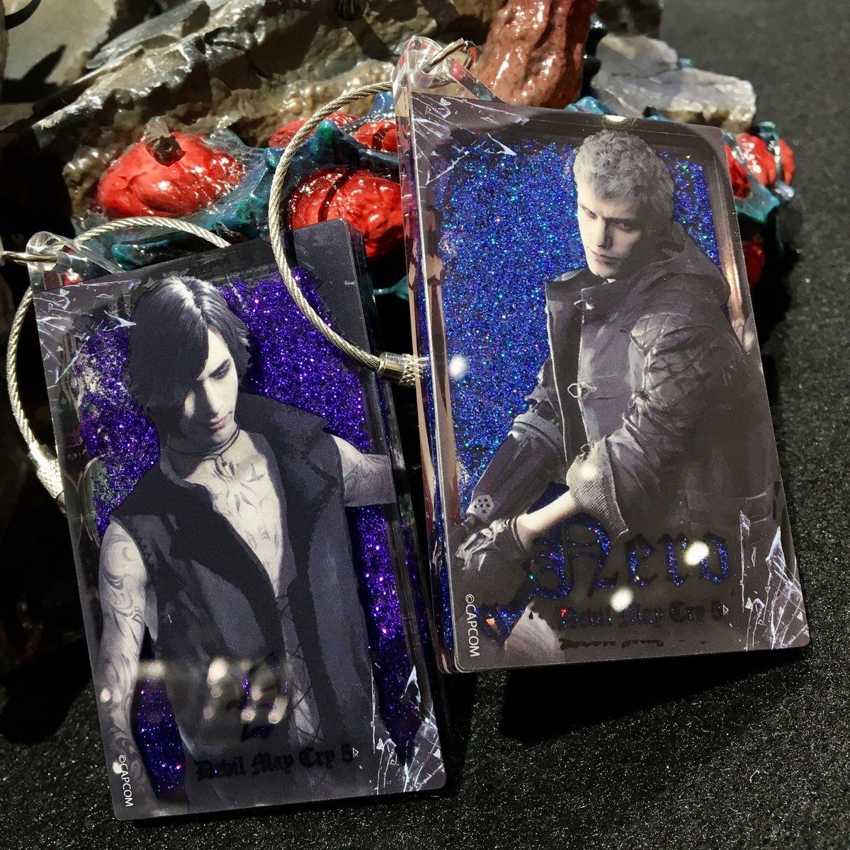 デビルメイクライ ネロ 流砂アクリルアート プライム1 thumb_goods_dmc_liquid-glitter