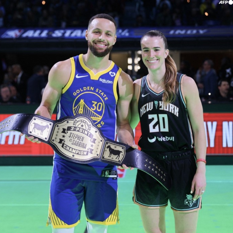 InvictosSomos's tweet photo. Aceptó el reto con Stephen Curry, tiró desde la distancia de la NBA y compitió de igual a igual frente al mejor tirador de todos los tiempos. Qué espectáculo. Hoy hizo historia. RESPETO PARA SABRINA IONESCU