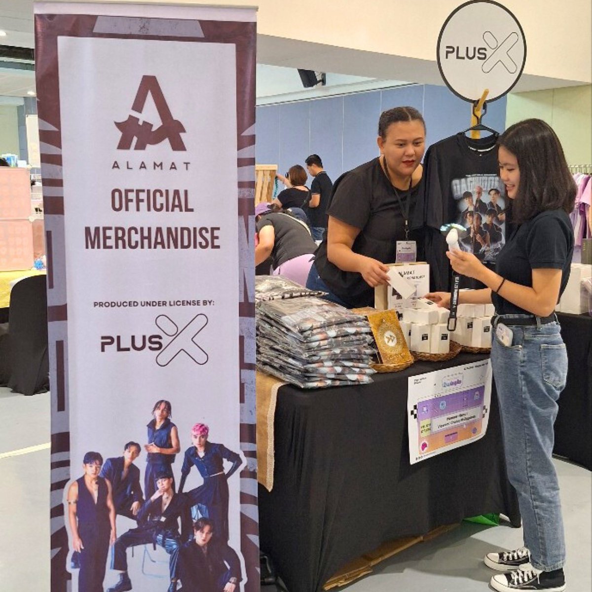 PLUSXPH's tweet photo. Hi, MAGILIWs! 🤎
Come and grab your own ALAMAT OFFICIAL MERCH here at Megatrade Hall 1, SM Megamall, and get ✨FREEBIES✨ for every purchase!
Visit us at Booth K17! See you!
#ALAMAT
#Fantopia2024 #MakeItLive
#PLUSX #XpectTheGreat https://t.co/PZfJiGLAqD
