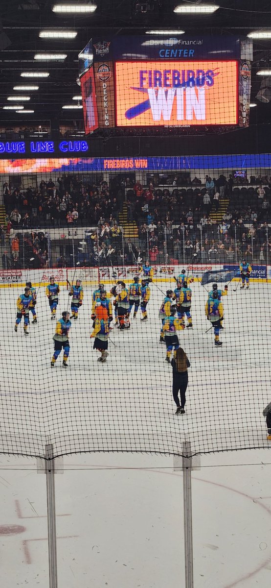 CookieMcleasha's tweet photo. Went to the nickelodeon spongebob @FlintFirebirds game! They won in overtime! 🏒 https://t.co/liGGRK7Fkn