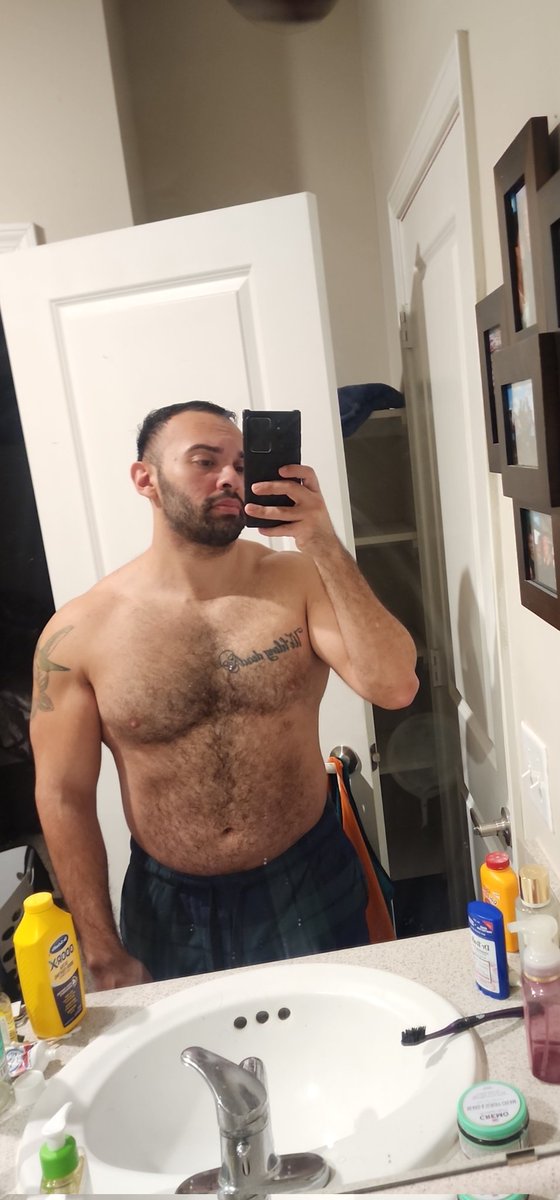 PhillipGarfiel3's tweet photo. I miss working out 🥲. https://t.co/2amN3JHIIr