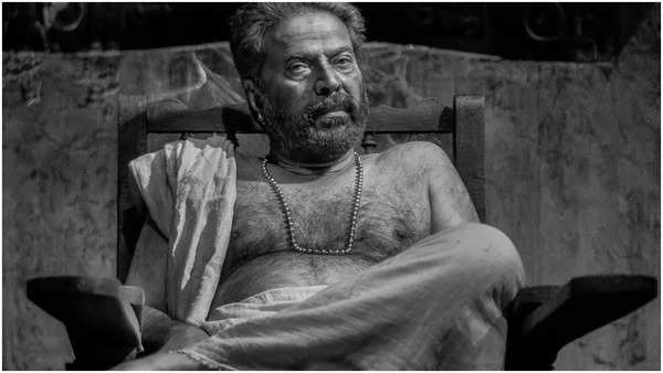 TradeBOC's tweet photo. ๐ฅ #Bramayugam storms Kerala with a whopping โน8.45 Crore in just 3 days! ๐
Anticipating a massive โน11.50 Crore weekend ahead! ๐ฌ Don't miss the action! #BoxOfficeMagic #WeekendExpectations #SouthIndianCinema #Mammootty https://t.co/EwSt7toES9
