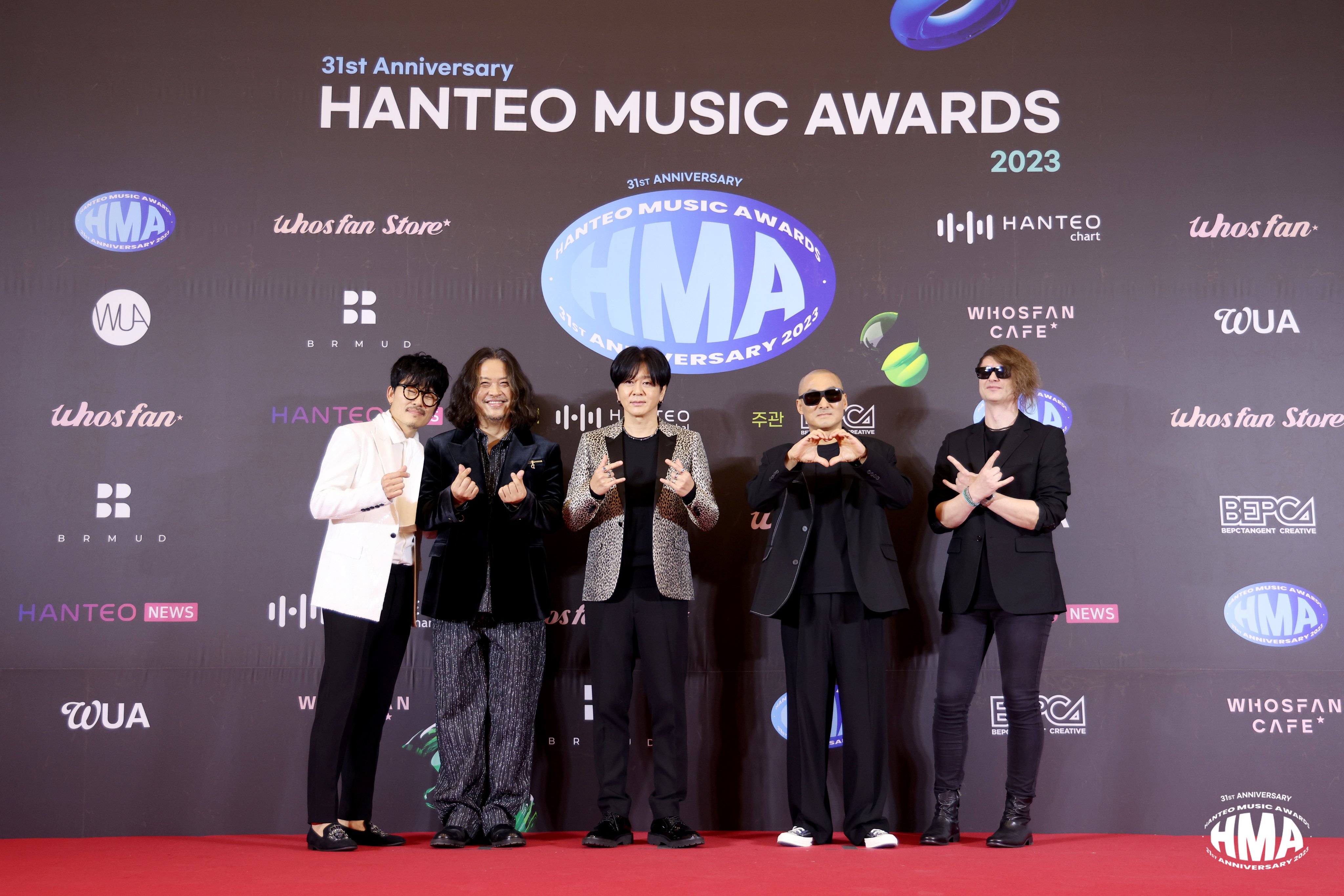 GGm-lgJa0AAzZr7?format=jpg&name=4096x4096