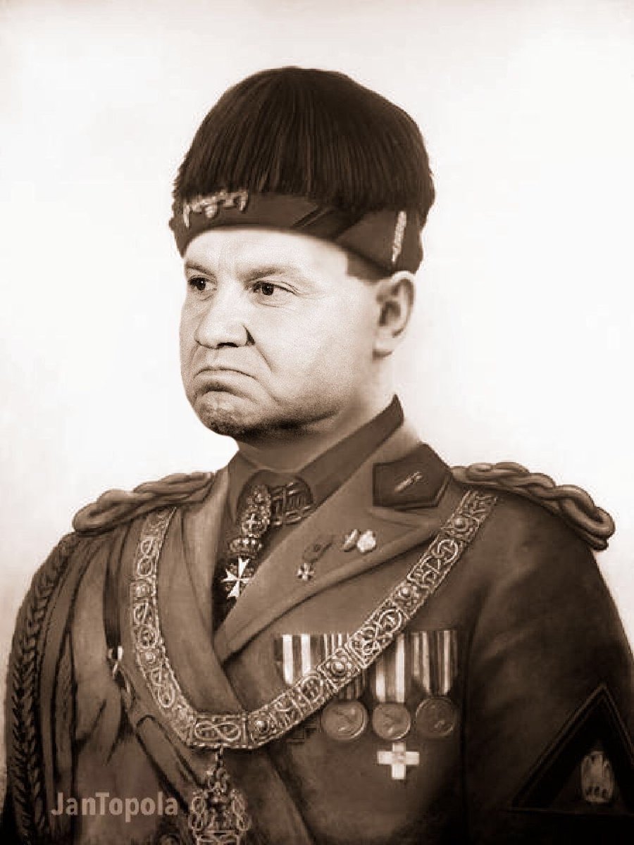 AwekJan's tweet photo. Andrzej Duda jako Benito Mussolini (2) https://t.co/Tb96sx2ZLx