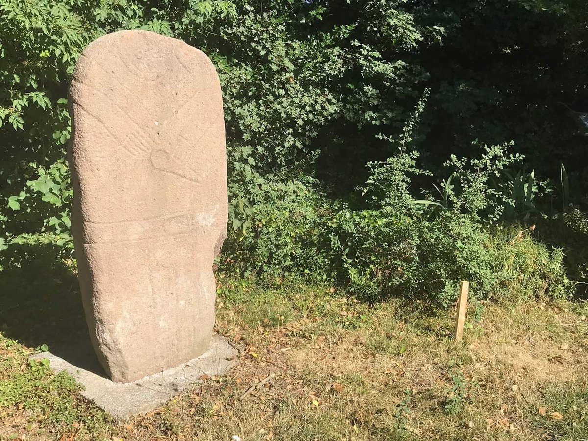 Bonsoir, Bonjour !

#1mot1photo
@1mot1photo
#fragile

(Tarn, Monts de Lacaune - Statue Menhir)