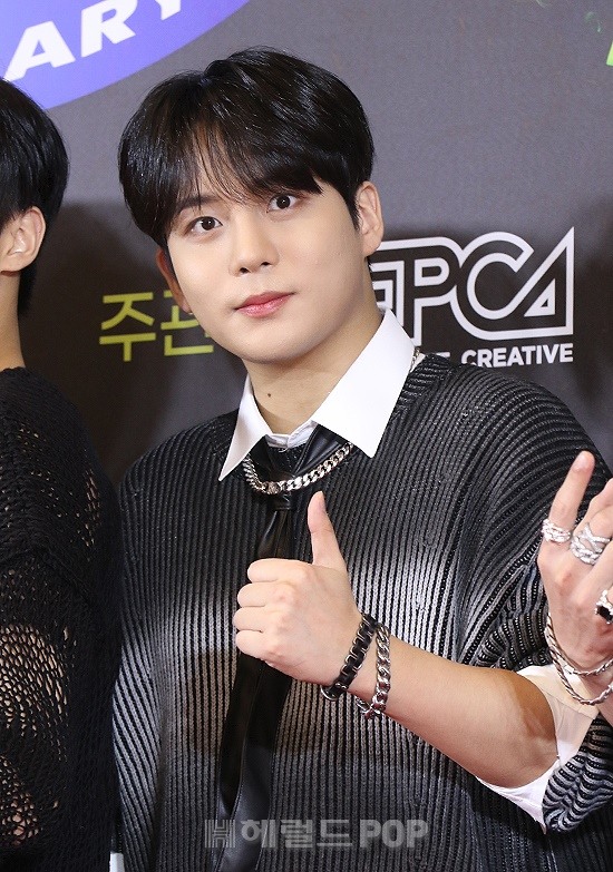 GGm8_k4X0AA19I-?format=jpg&name=900x900