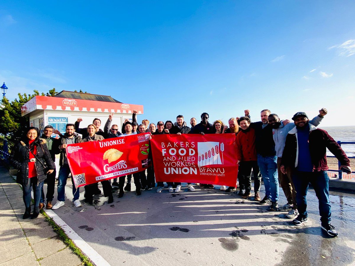sarahwoolley01's tweet photo. Day seven of #HeartsUnionWeek 

The BFAWU is nothing without our members.

You are the union movement, the decision makers, the ones who should decide what campaigns we run and issues we focus on

As members you are most powerful when you come together 

You make change happen https://t.co/0KfOgKvYK3