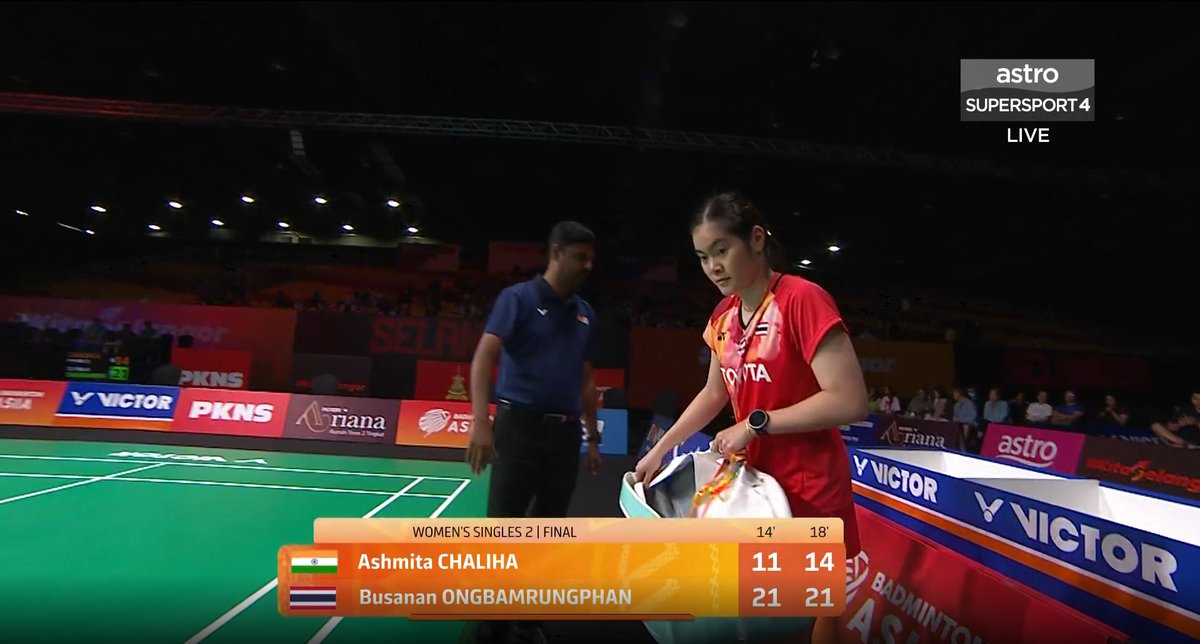 🇮🇳 INDIA 2️⃣ - 1️⃣ THAILAND 🇹🇭

Ashmita lost to Busanan 11-21, 14-21 in straight sets 😔

India's chances now mostly depends on Anmol 🤞

C'MON INDIA, WE CAN WIN THIS.....!!!! 🇮🇳

#BATC2024 #BadmintonIndia