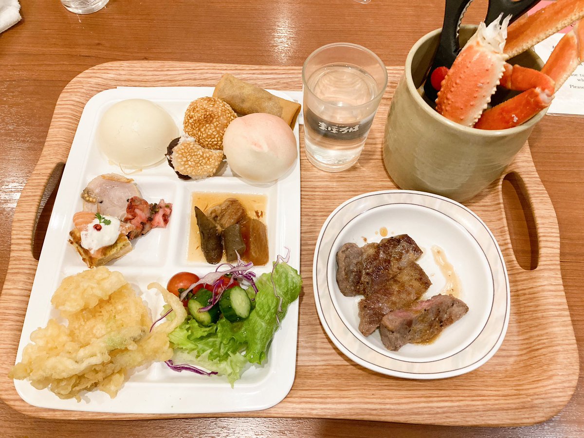 ___mag00's tweet photo. 家族でマリンパークニクス→登別まほろばに１泊！露天風呂最高だったし蟹も食べた〜♨️🦀海の生��や危険生物図鑑にハマり中の息子はカサゴやエイに大興奮でした*ˊᵕˋ)੭ https://t.co/aHaNqxMmSw