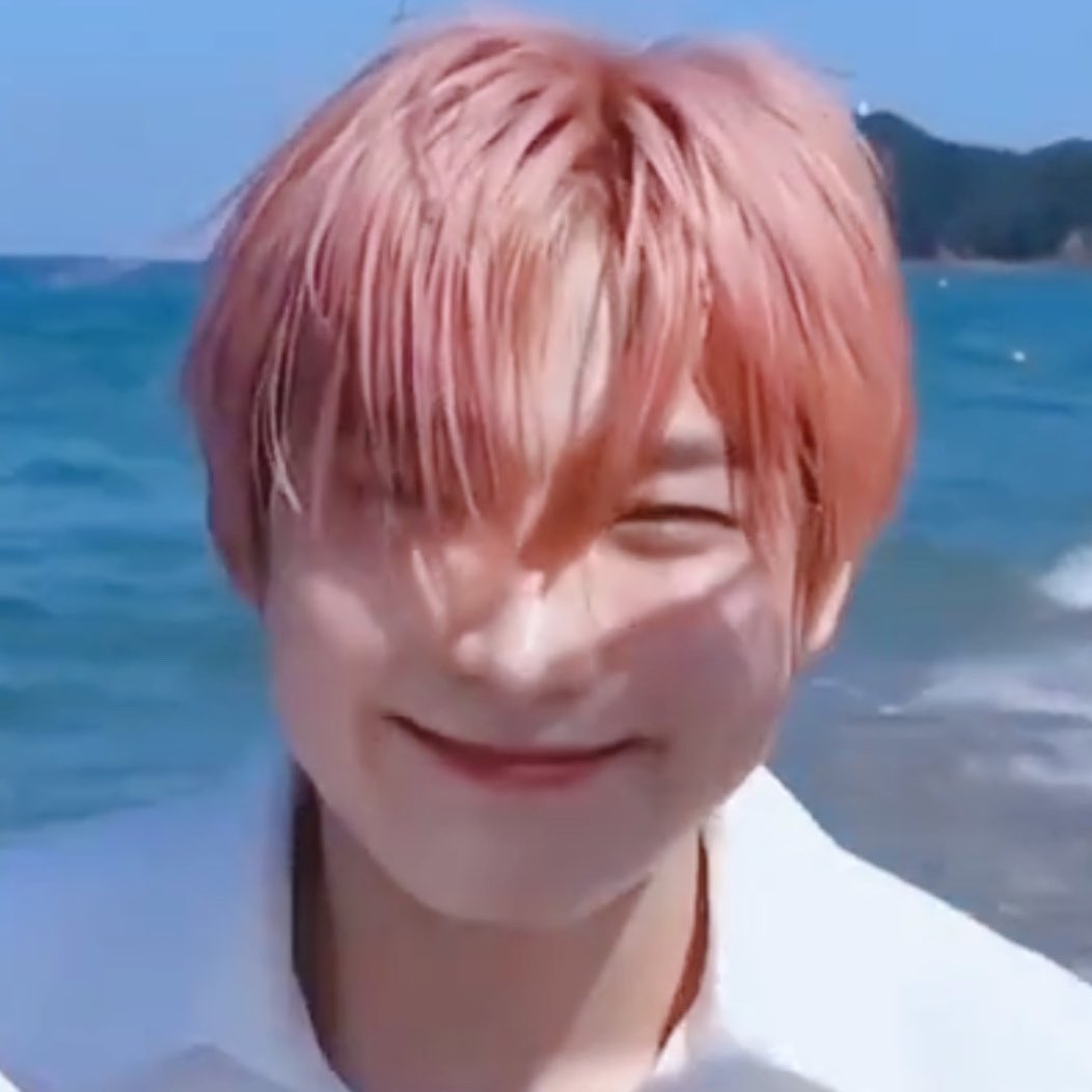 wywanny's tweet image. (ू˃̣̣̣̣̣̣o˂̣̣̣̣̣̣ ू)👛🩰🎀🪞✨