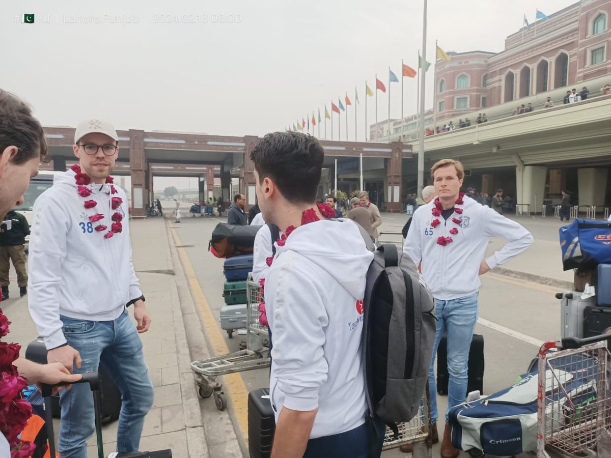 imyousafanjum's tweet photo. Welcome 
#OHCBully dutch hockey in #Lahore #Kjhockeyacademy #HECTalentHuntHockeyTeam
#Lipton #Qlinks #LahoreQalanadar #Akhuwat #almarahfoundation #noorproject #SOSVillagePakistan @OfficialDPRPP @NLinPakistan 
 @kjhockeyacademy https://t.co/0ngStzd7rL