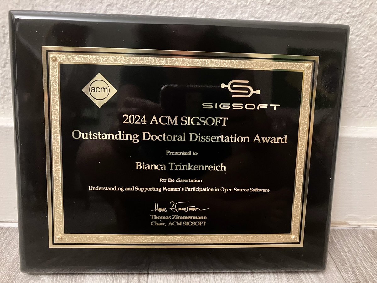 Bianca Trinkenreich, Ph.D. tweet media