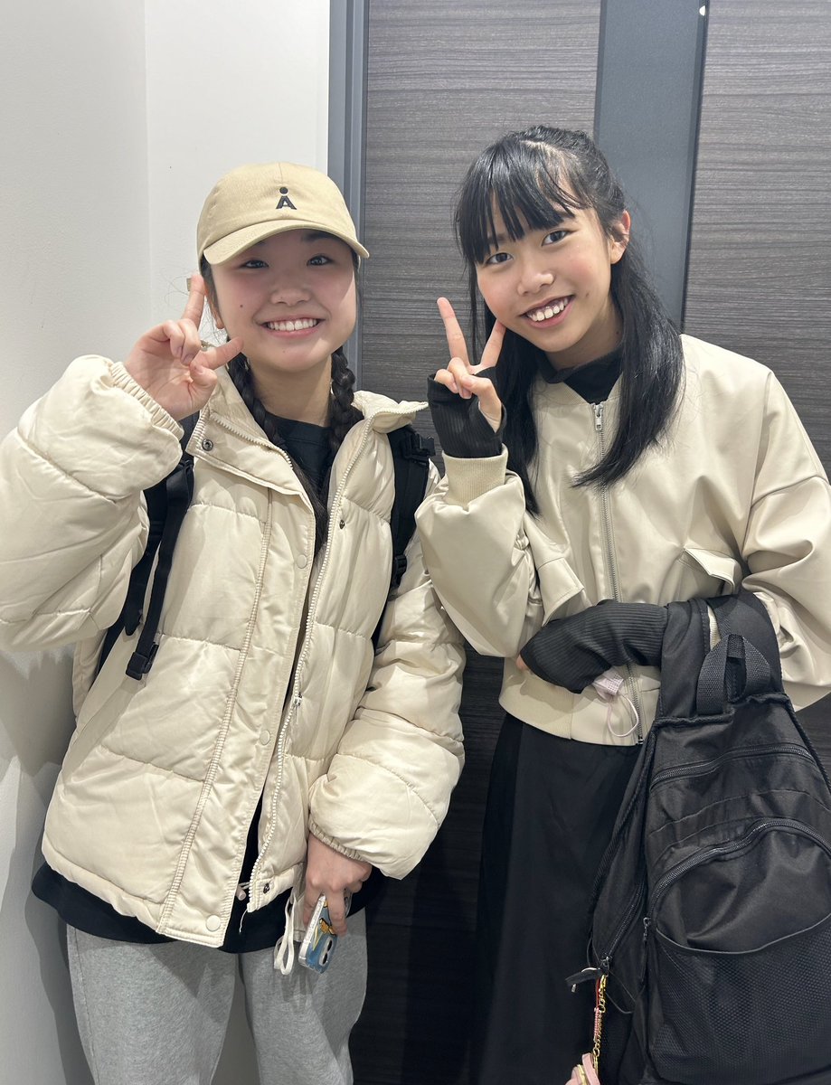 PickledUmepocha's tweet photo. #廣島物語2024 両班最終稽古終えました。2月21日(水)〜本番！
俳優の皆様全力で演じております。
是非劇場にて観て感じていただきたいです。よろしくお願いいたします🙇

チケットご予約はこちら❣️
https://t.co/MxJCZFWxBV

#B班松岡久美子役 #弘山真菜 さん
#アヴァンセ #石川令菜 さん #前河千沙都 https://t.co/Vvx1Rviygy