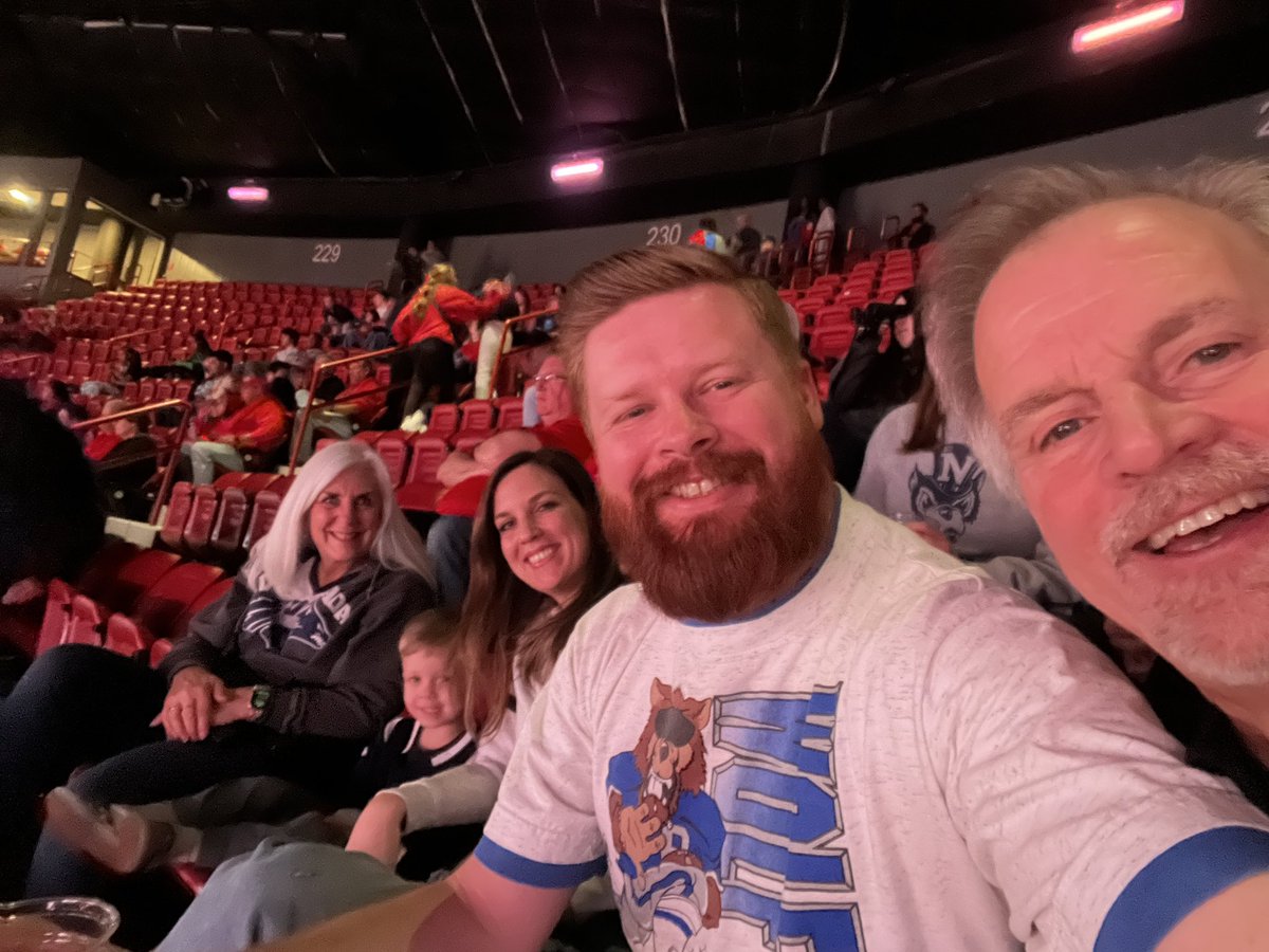 StNicholasClaus's tweet photo. @NevadaWolfPack @NevadaHoops https://t.co/7MCFJDESFn