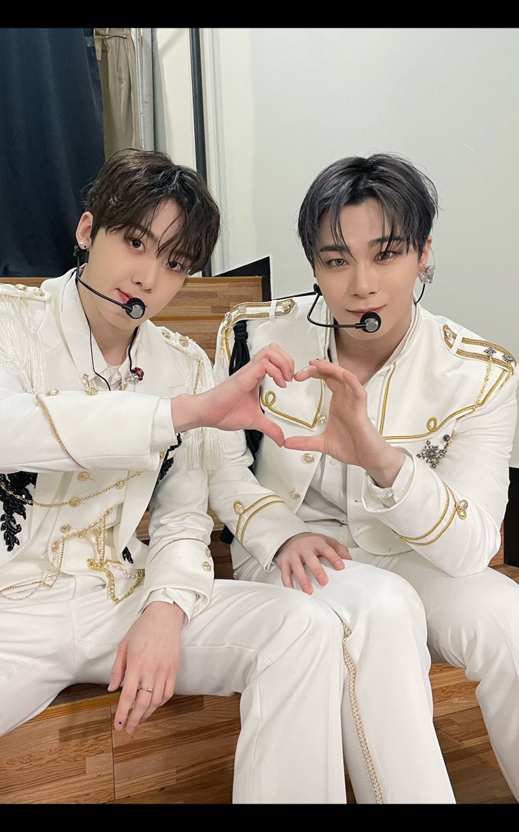 t.moti 💫 always you 🦊🐶🐰🐱🐺🐣 tweet media