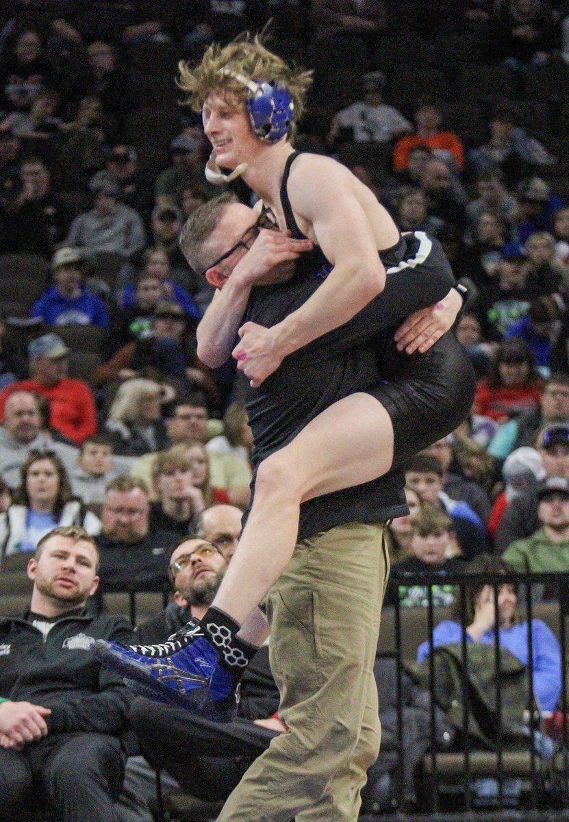 SCIStephanie's tweet photo. State WR: Jarrett Dodson of @bronco_wrestle wins gold at state wrestling in the Class D 150-pound division. Way to go, Jarrett! #broncoblue #statechampion #congratulations https://t.co/vhRgDTBAoe