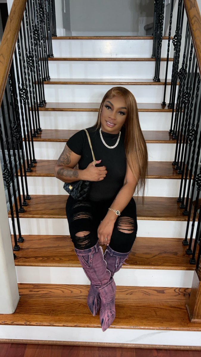 DontWantYaNigga's tweet photo. Happy Birthday To Me 💜🖤🥳 https://t.co/cmvdhzOCJw
